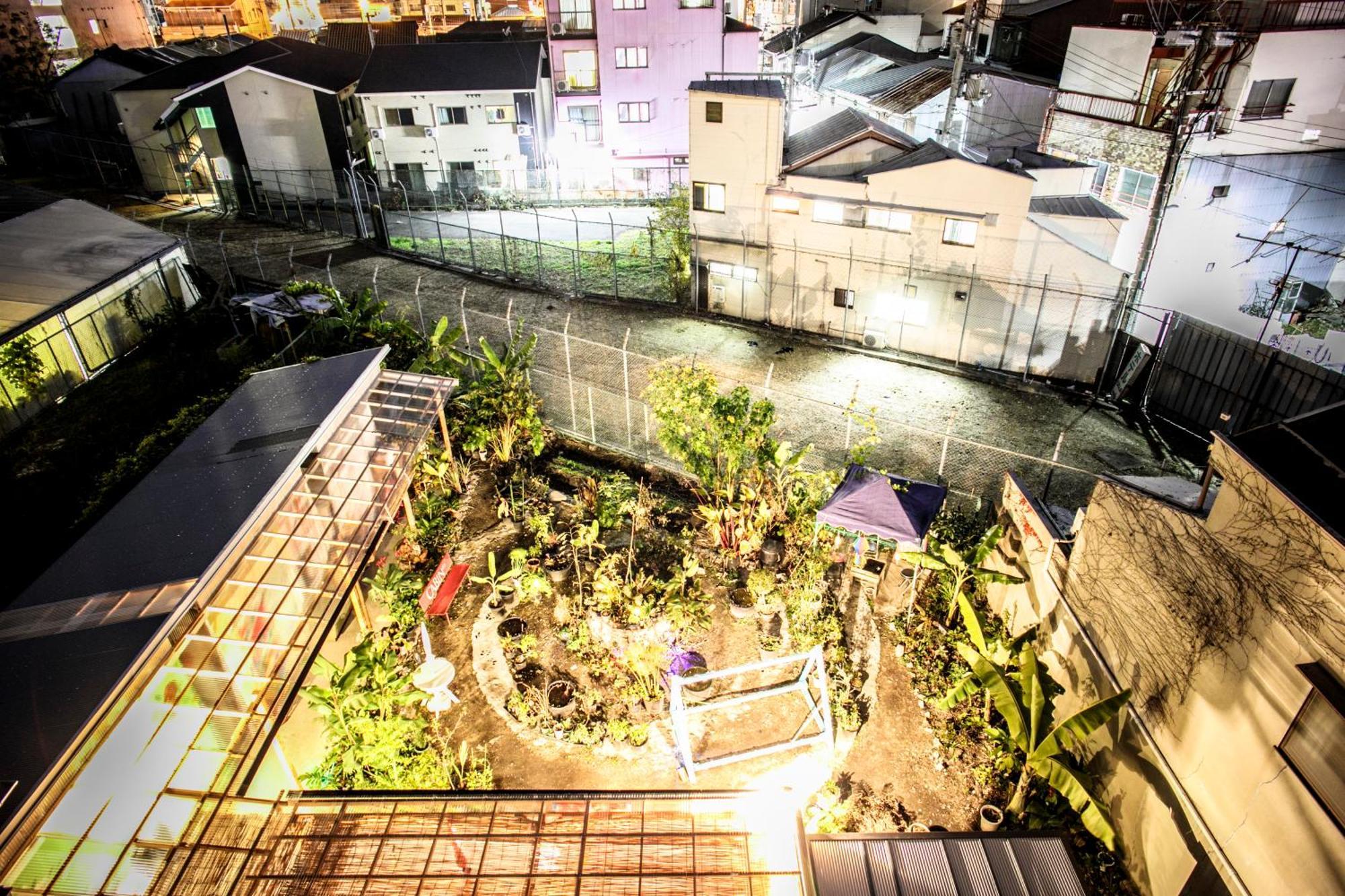 Kamagasaki University Of The Arts Cafe Garden Guest House Aka Cocoroom Osaca Exterior foto