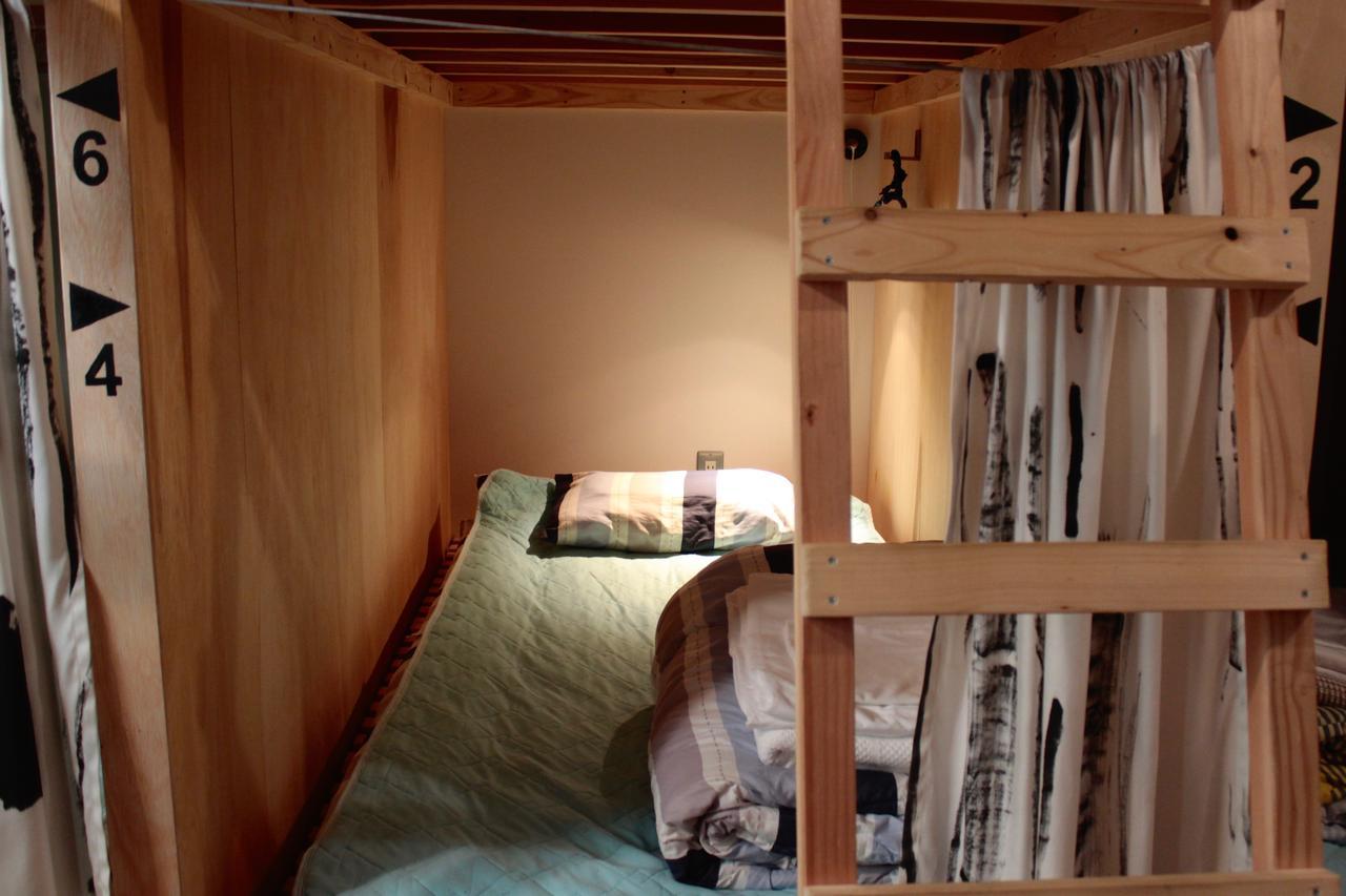 Kamagasaki University Of The Arts Cafe Garden Guest House Aka Cocoroom Osaca Exterior foto